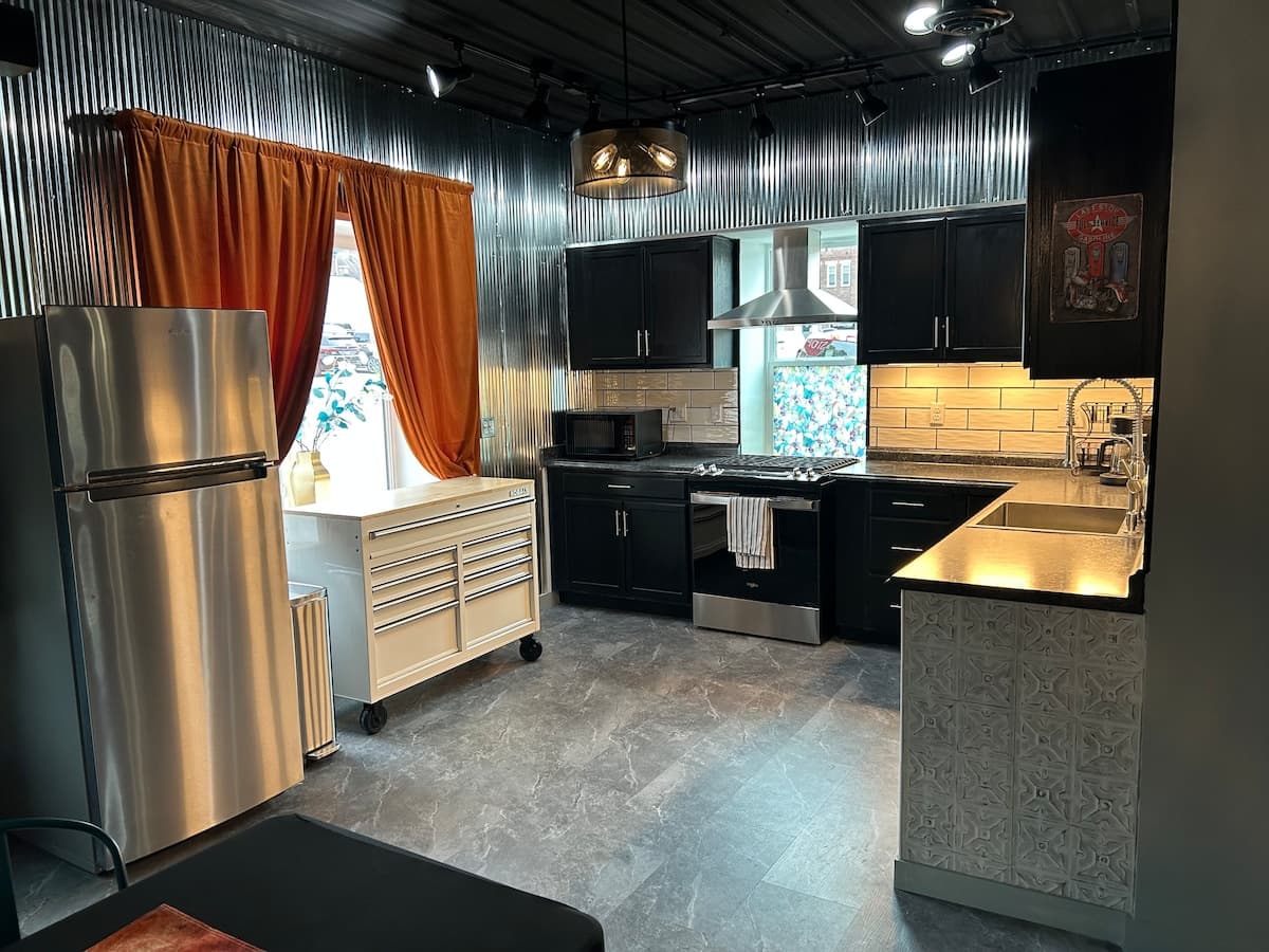Kitchen with movable bar